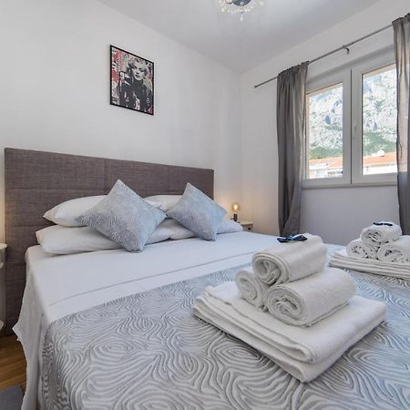 Libertas Apartment Макарска Екстериор снимка