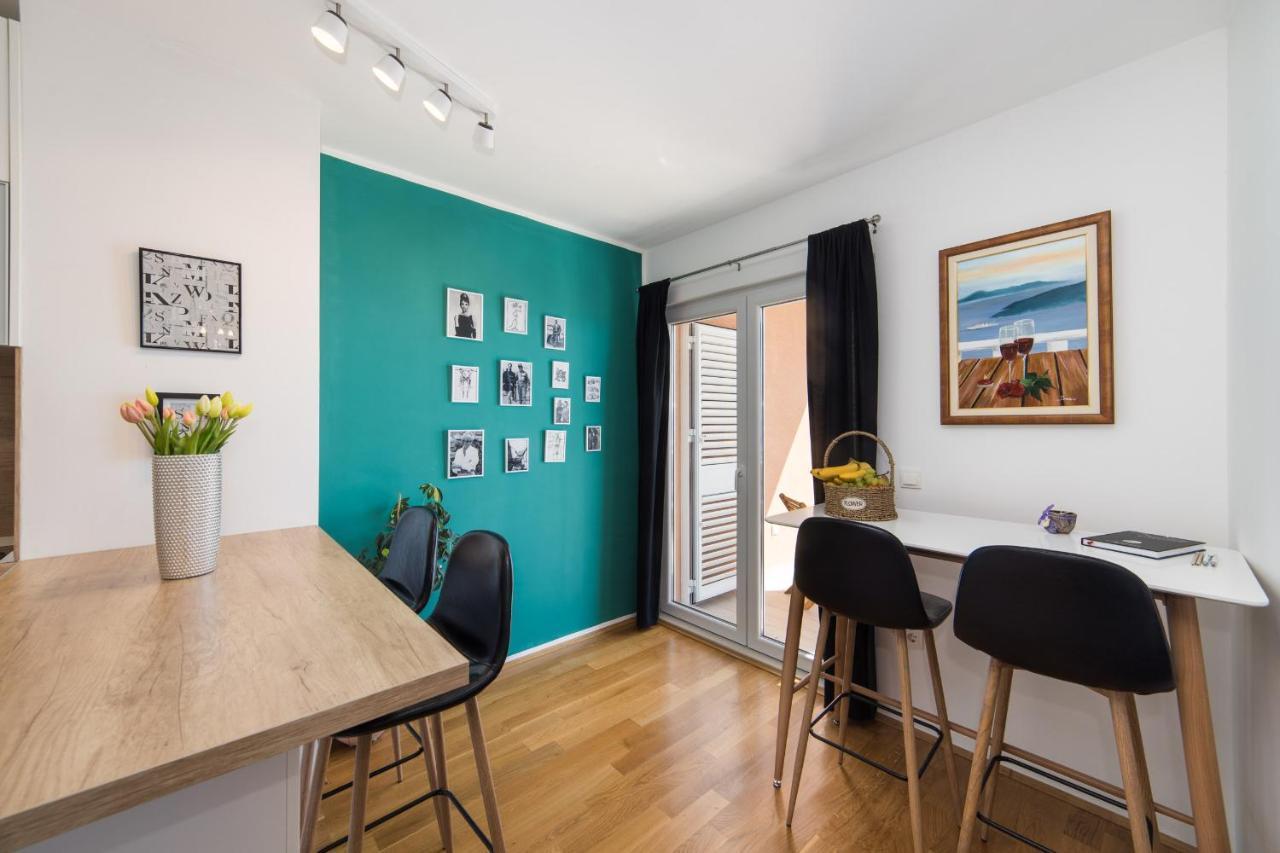 Libertas Apartment Макарска Екстериор снимка