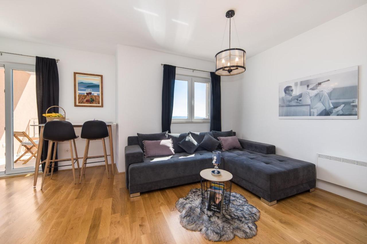 Libertas Apartment Макарска Екстериор снимка